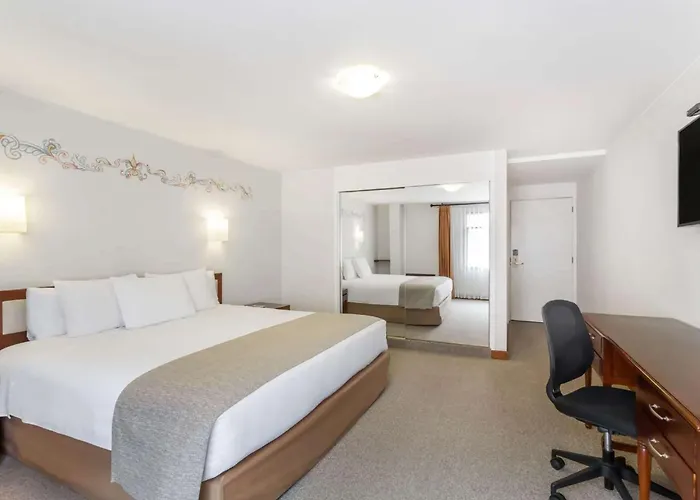 Hotel Wyndham Costa Del Sol 4*